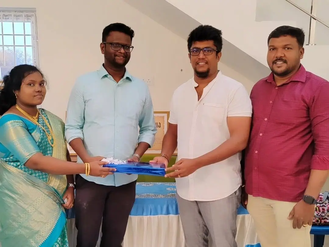 Founder gifting client 6