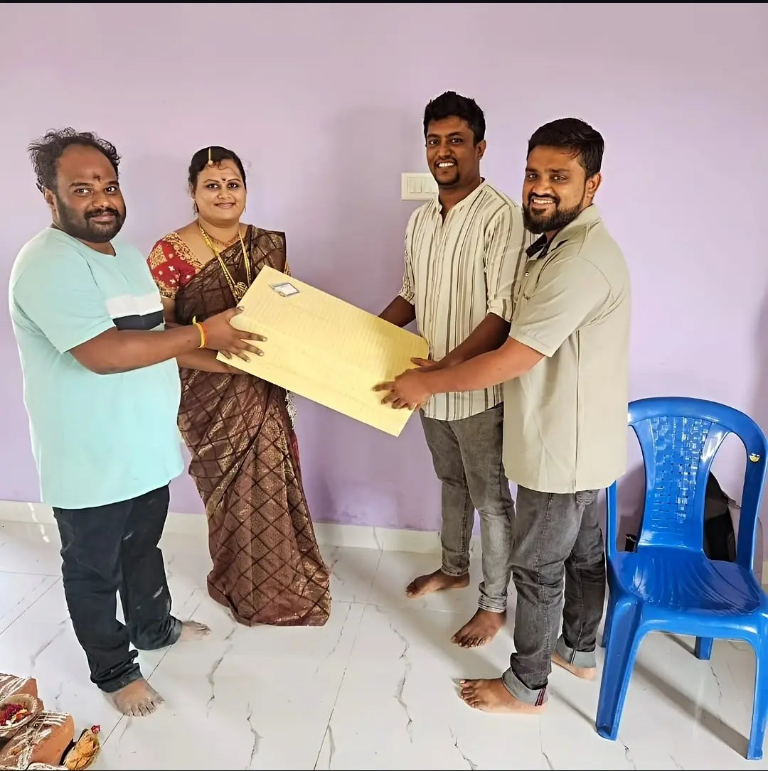 Founder gifting client 6